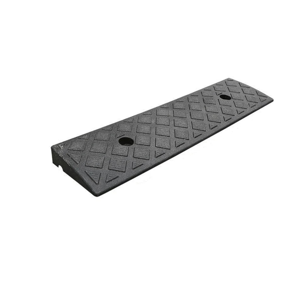 Plastic Non-Slip Curb Ramp – 30mm Threshold Ramp for Cars, Bicycles & Wheelchairs, Smooth Uphill Transition Access Ramp