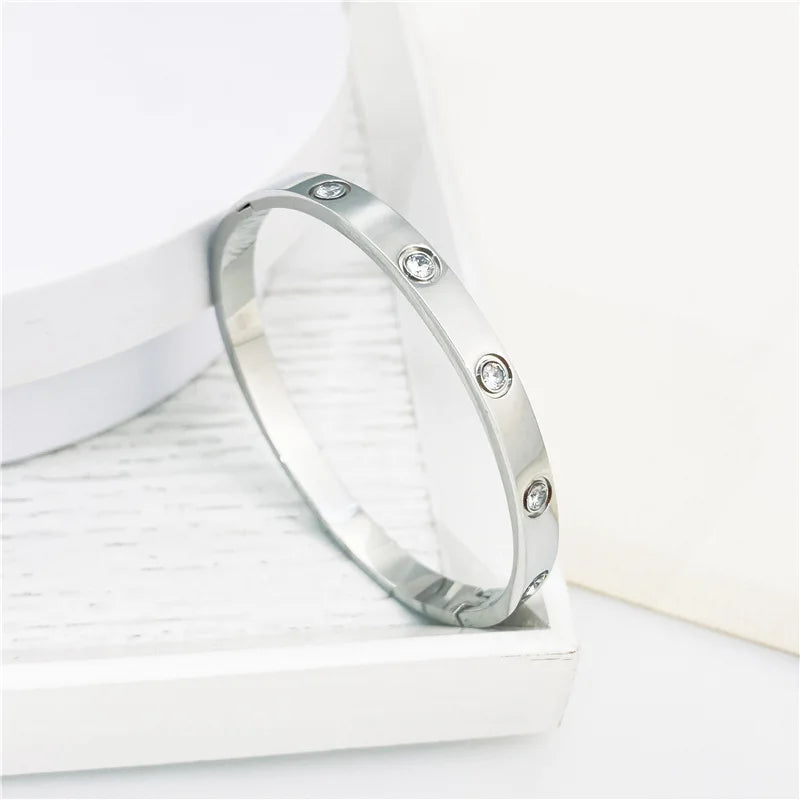 Women’s Gold Zircon Cross Nail Bracelet – Stainless Steel Screw Bangle Jewelry with CZ Stones, Fashion Wrist Accessory