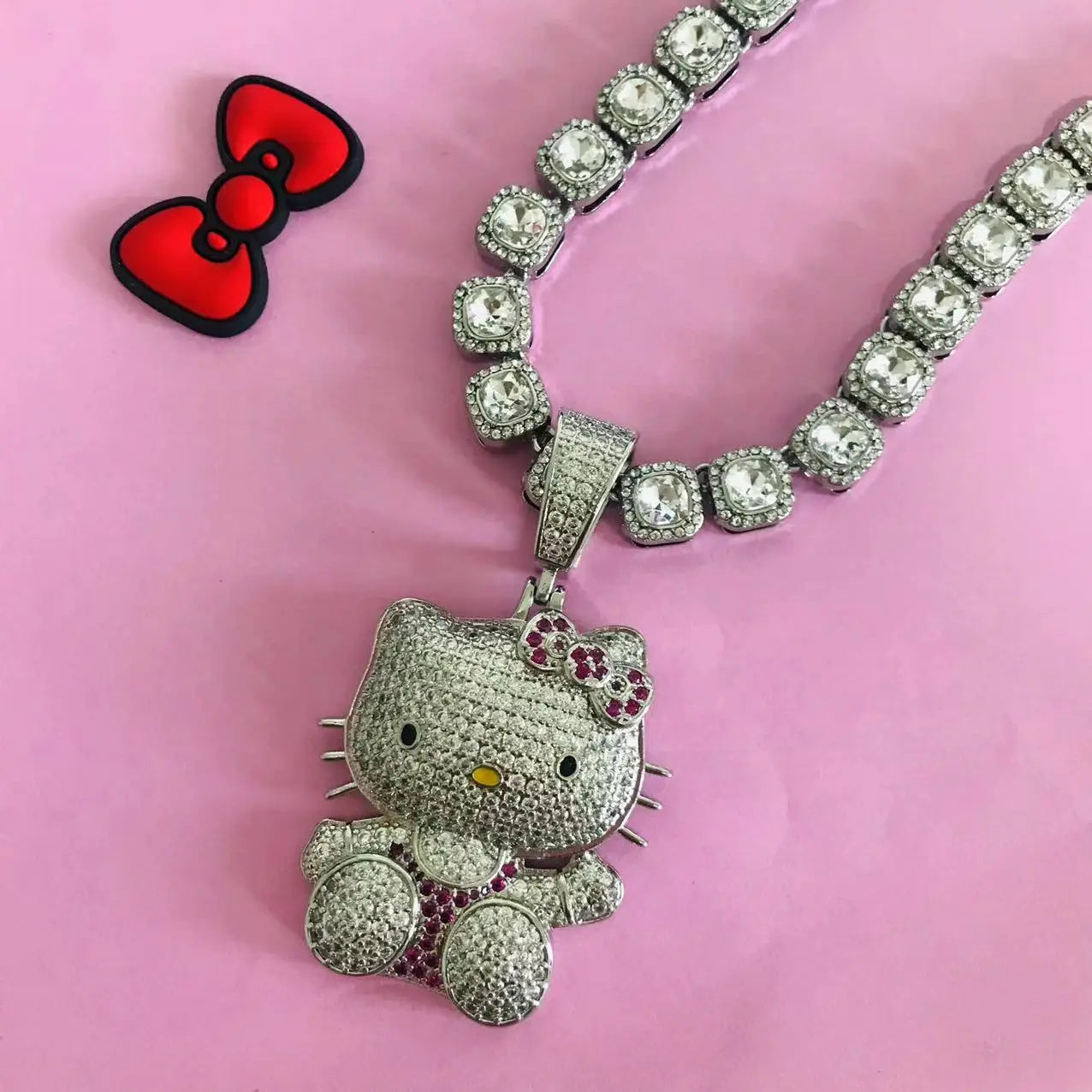 Kawaii Hello Kitty Necklace – Anime Sanrio Hip Hop Diamond Pendant with Cuba Chain, Cute Cartoon Jewelry Gift for Men & Women