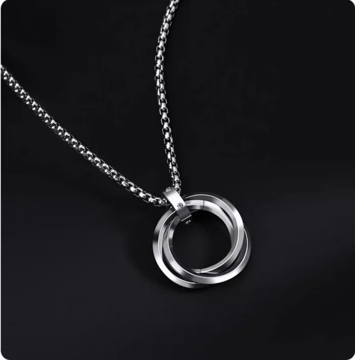 Men’s Hip Hop Three Ring Necklace – Titanium Steel Red Pendant, Fade Resistant Statement Jewelry