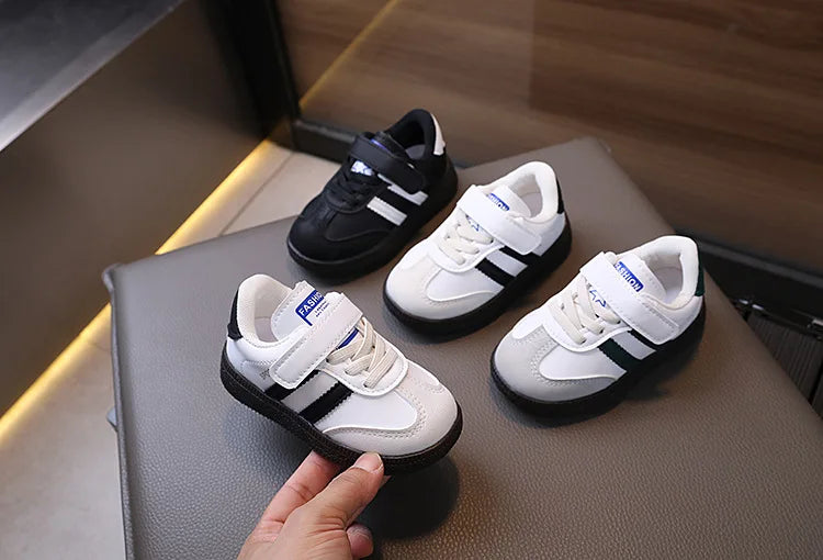 Toddler & Kids White Sneakers — Fashionable Non-Slip Walking Shoes for Boys & Girls, Breathable Outdoor Sport Casual Shoes