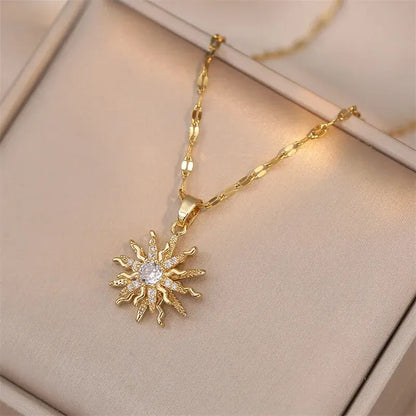 Light Luxury Gold Zircon Flower Pendant Necklace for Women – Elegant Spin Design High-End Party Jewelry Gift Chain Necklace