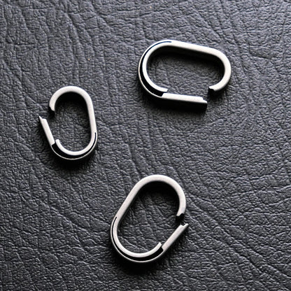 Titanium Alloy Quick-Release Keychain Ring – Mini Car Key Connector Buckle EDC Key Ring Accessory for Everyday Carry