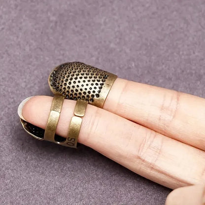 Adjustable Vintage Sewing Thimble – Handmade Non-Slip Finger Holder for Embroidery & Needlework