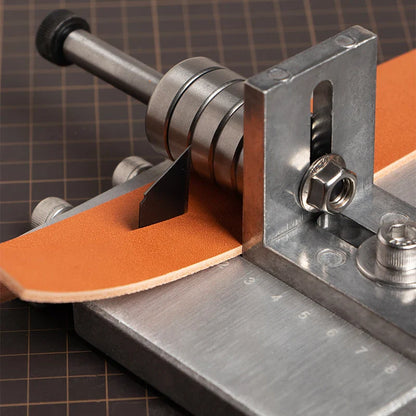 WUTA Adjustable Leather Strap Cutter with C-Clamps – Professional Belt Cutting Tool with Sharp Blades for Handcrafting