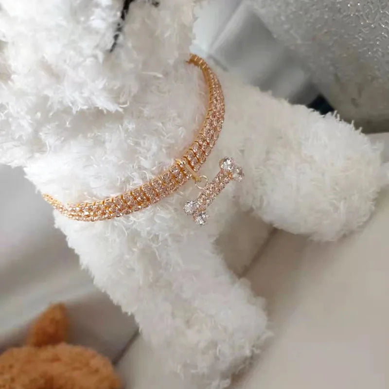 Adjustable Crystal Rhinestone Pet Necklace Collar – Luxury Fashion Dog & Cat Pendant Jewelry Accessories for Puppies & Pets