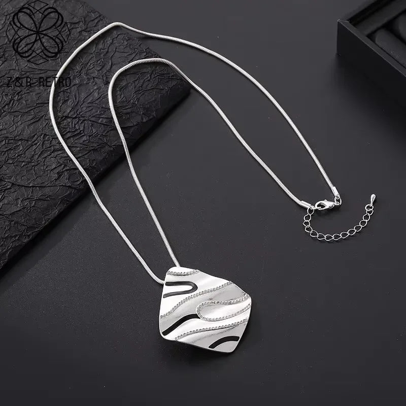 Vintage Long Chain Necklace – Irregular Gothic Pendant Jewelry for Women, 2023 Trendy Fashion Accessories
