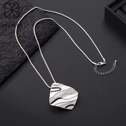 Vintage Long Chain Necklace – Irregular Gothic Pendant Jewelry for Women, 2023 Trendy Fashion Accessories