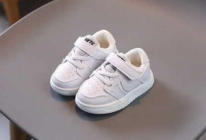 2025 Toddler & Kids White Sneakers — Fashionable Non-Slip Walking Shoes for Boys, Breathable Outdoor Casual Board Shoes