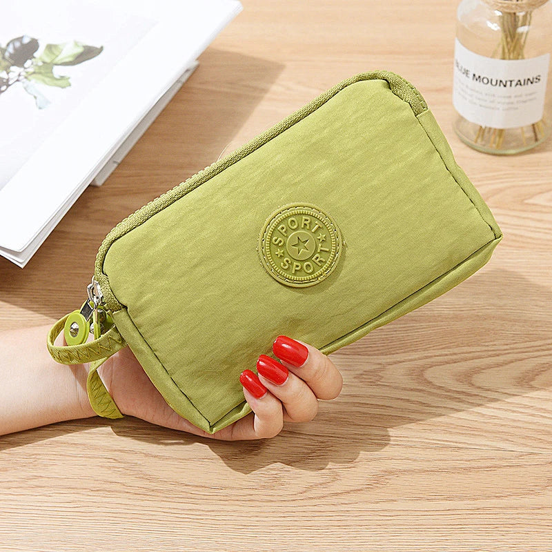 Large-Capacity Three-Zipper Wallet & Handbag – Retro Mobile Phone Bag & Portable Fashion Storage for Women & Students