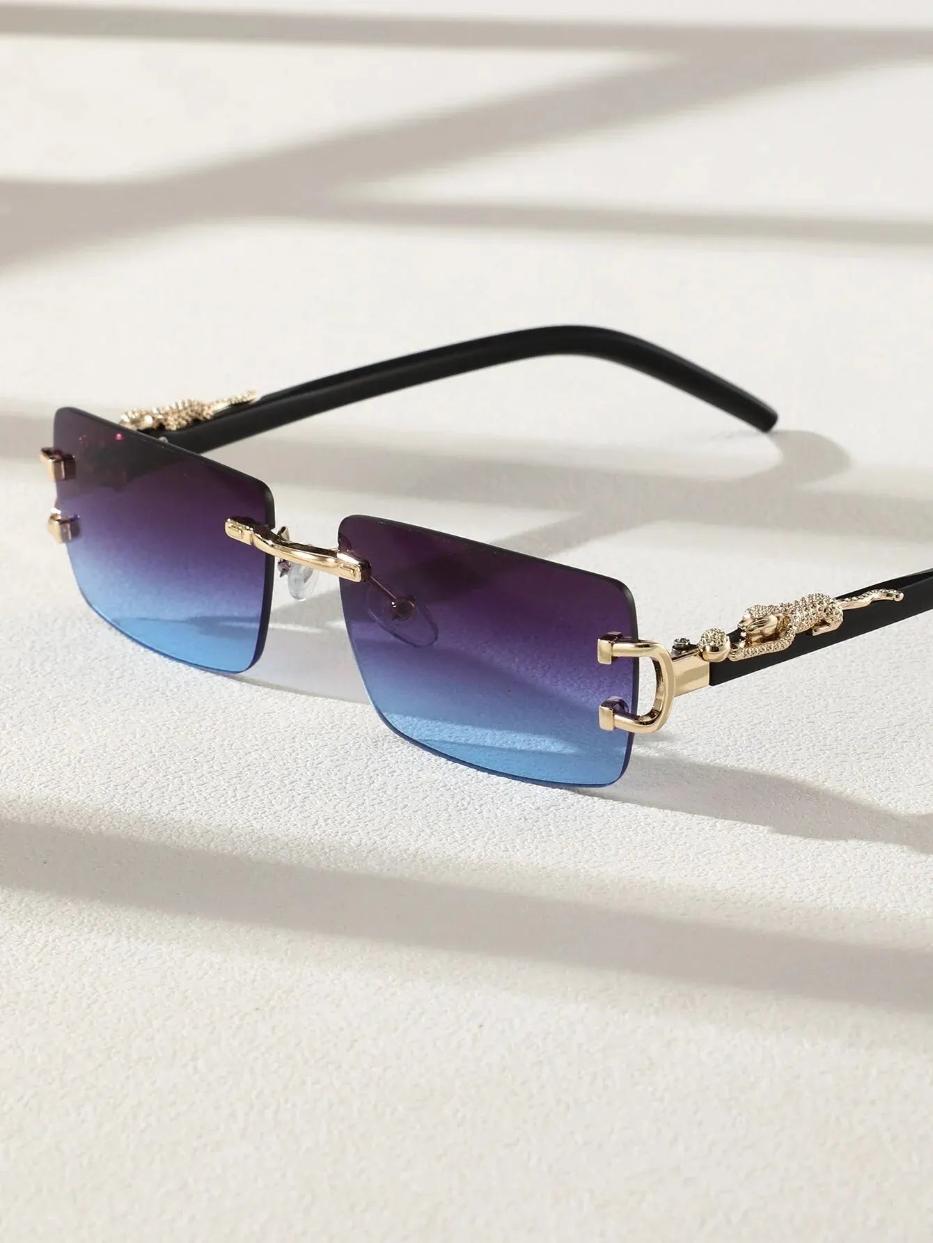 Fashionable Frameless Rectangular Personalized Sunglasses – Trendy Eyewear for Daily Life