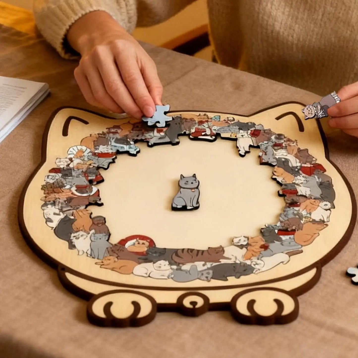 135-Piece Cat-Shaped Wooden Jigsaw Puzzle – Unique Irregular Puzzle Game for Cat Lovers, Birthday & Xmas Gift