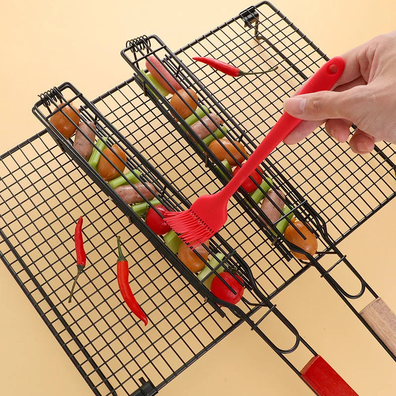 Wooden Handle Outdoor Barbecue Cage - Camping Meat and Vegetable BBQ Net Rack, Ideal Picnic Barbecue Tools