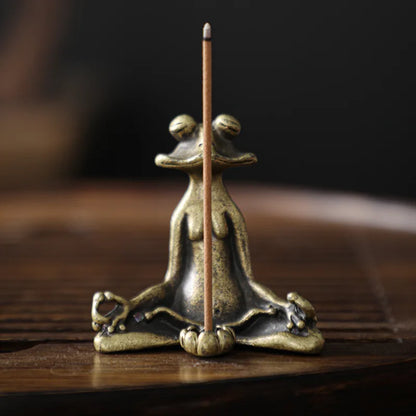 Antique Brass Zen Frog Statue - Meditation Copper Animal Sculpture Incense Burner Home Desk Decor Tea Pet Ornament