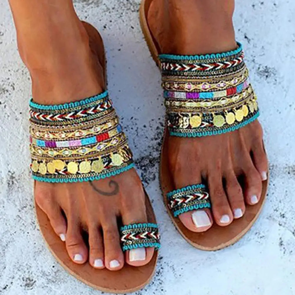 Stylish Women’s Bohemian Tassel Flip Flops – Trendy Knitted Sandals with Toe Ring Clip