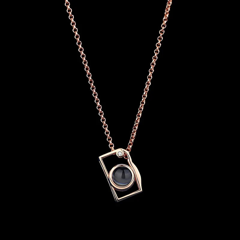 Custom Projection Photo Necklace — Camera-Shaped Personalized Photo Pendant Jewelry 2025