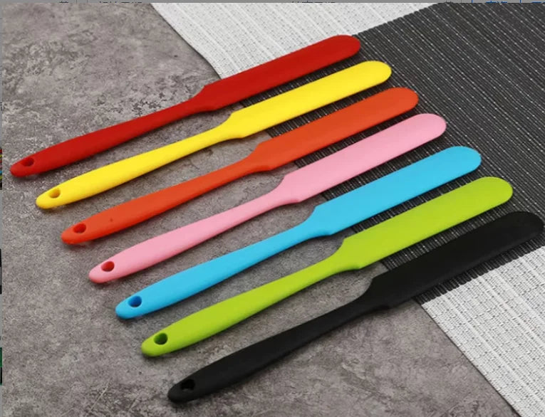 7-Color Silicone Non-Stick Frying Spatula – Heat Resistant Kitchen Turner for Pancakes, Eggs & Steak, Baking & Cooking Tool Set