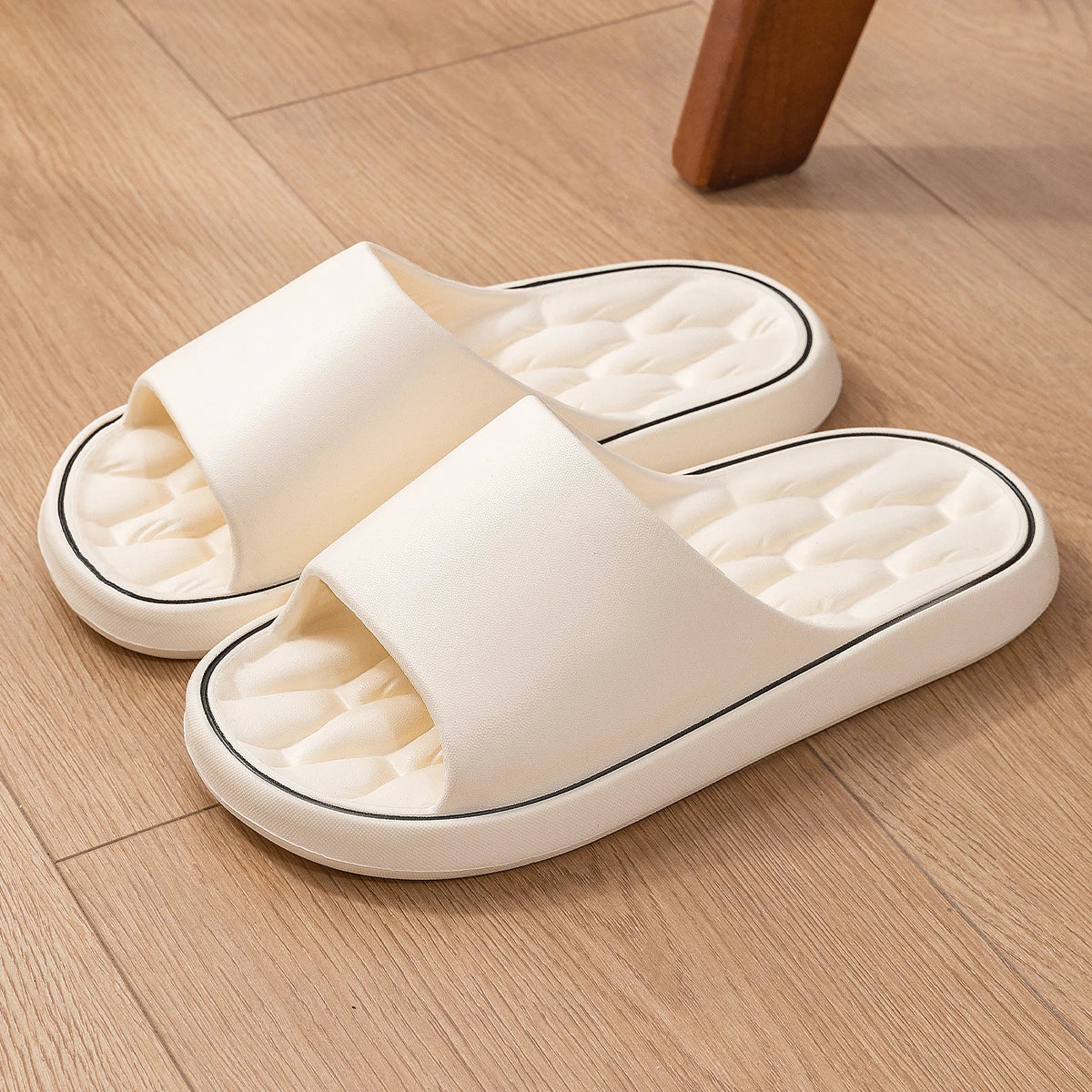 Men’s Summer Cloud Slippers – Soft Non-Slip Sole Sandals for Home, Beach, Indoor & Outdoor Casual Wear