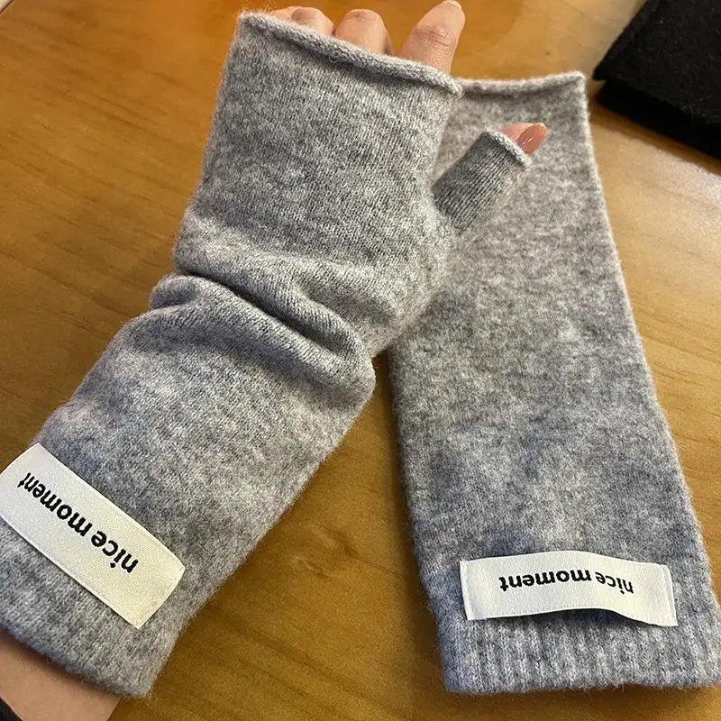 Long Fingerless Winter Arm Warmers – Women’s Fingerless Mittens Gloves, Gothic Style Wrist Sleeves for Casual & Holiday Wear