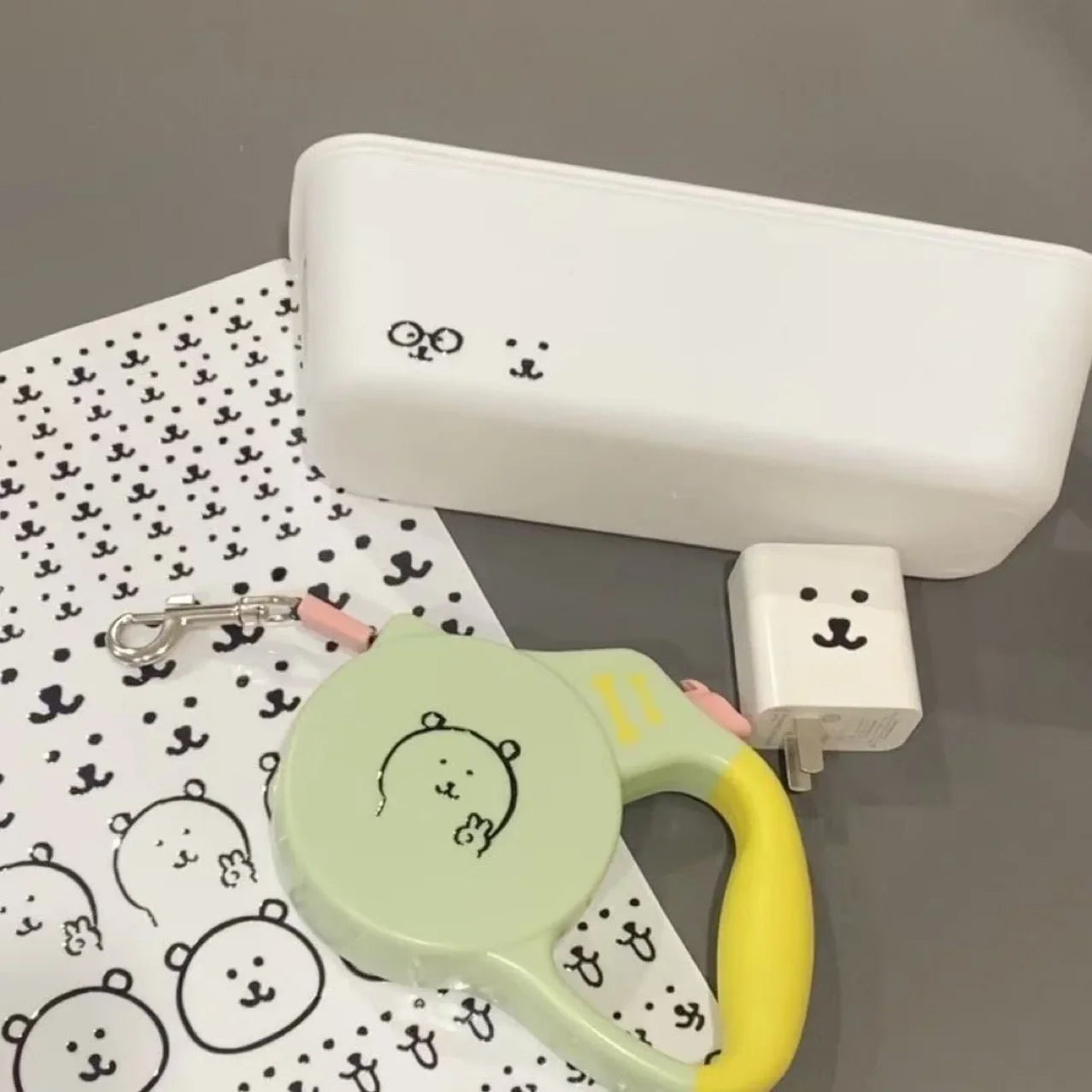 Cute Cartoon Joke Bear Water Cup Stickers – Waterproof Scratch-Resistant Transfer Decals for Cups, Laptops & DIY Decoration (1/3/6PCS Set)