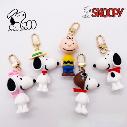 Snoopy Silicone Keychain – Cute Doll Key Charm for Car, Backpack & Gifts