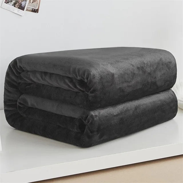 Spring & Winter Flannel Blanket – Soft, Fluffy Coral Fleece Sofa Cover & Bedspread, Solid Blue & Black Plush Blanket for Beds