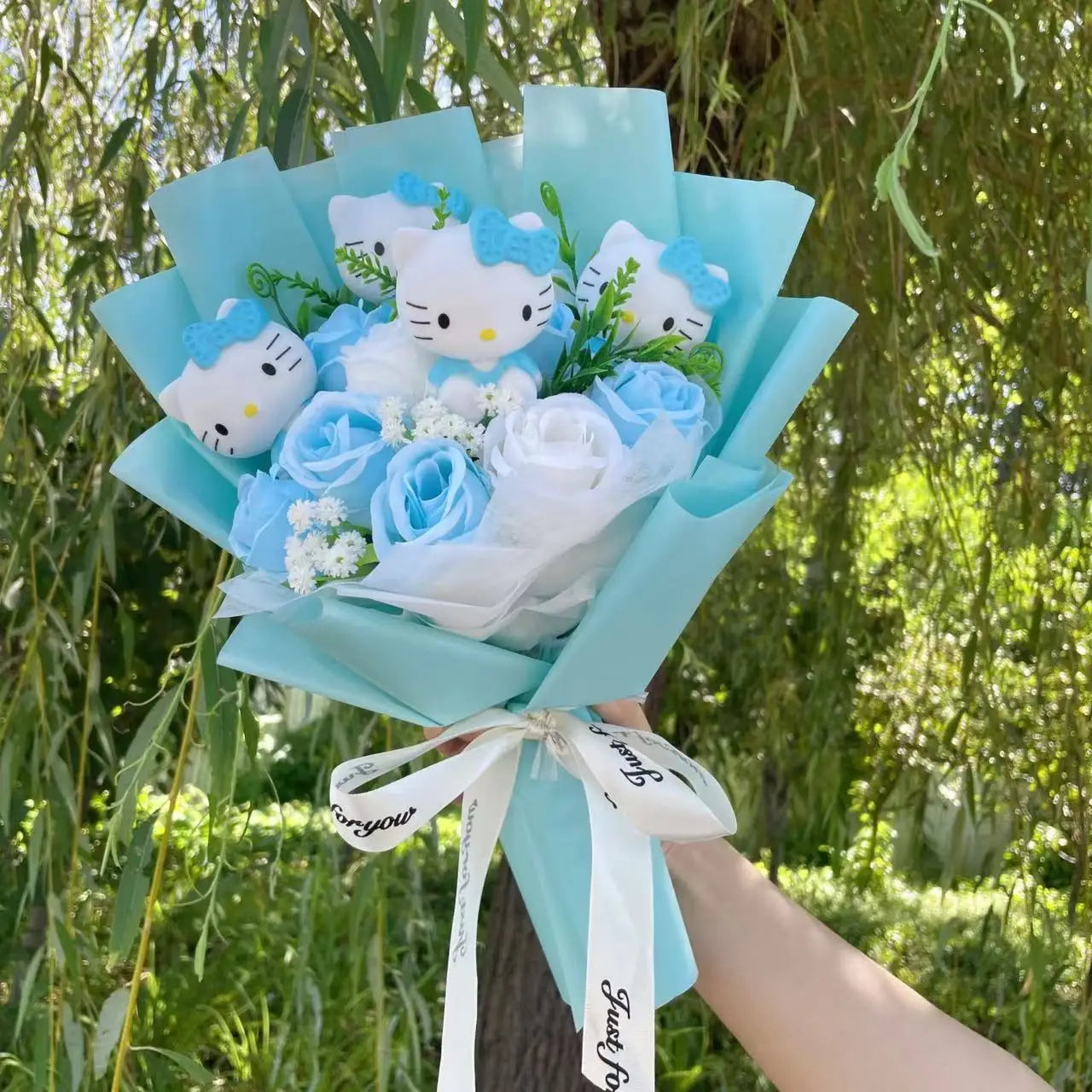 Kawaii Hello Kitty Cat Dolls with Artificial Flowers – Creative Sanrio Bouquet for Christmas, Valentine’s & Birthday Graduation Gifts