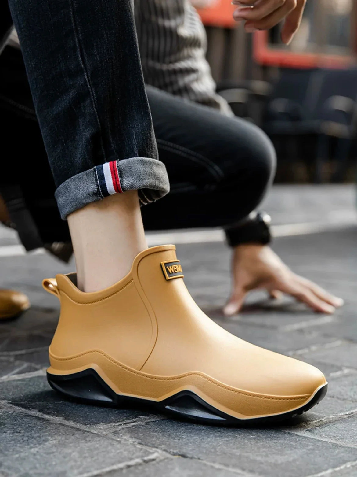 New Waterproof Rain Shoes for Women & Men – Ankle Rain Boots, Anti-Slip, Wear-Resistant, Plush for Summer & Winter