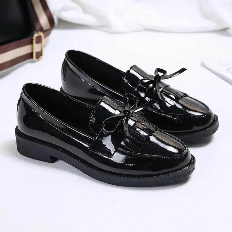 Women’s Patent Leather Loafers – British Style Tassel Bowknot Flat Shoes, Comfortable Casual Small Leather Shoes for Women Zapatos