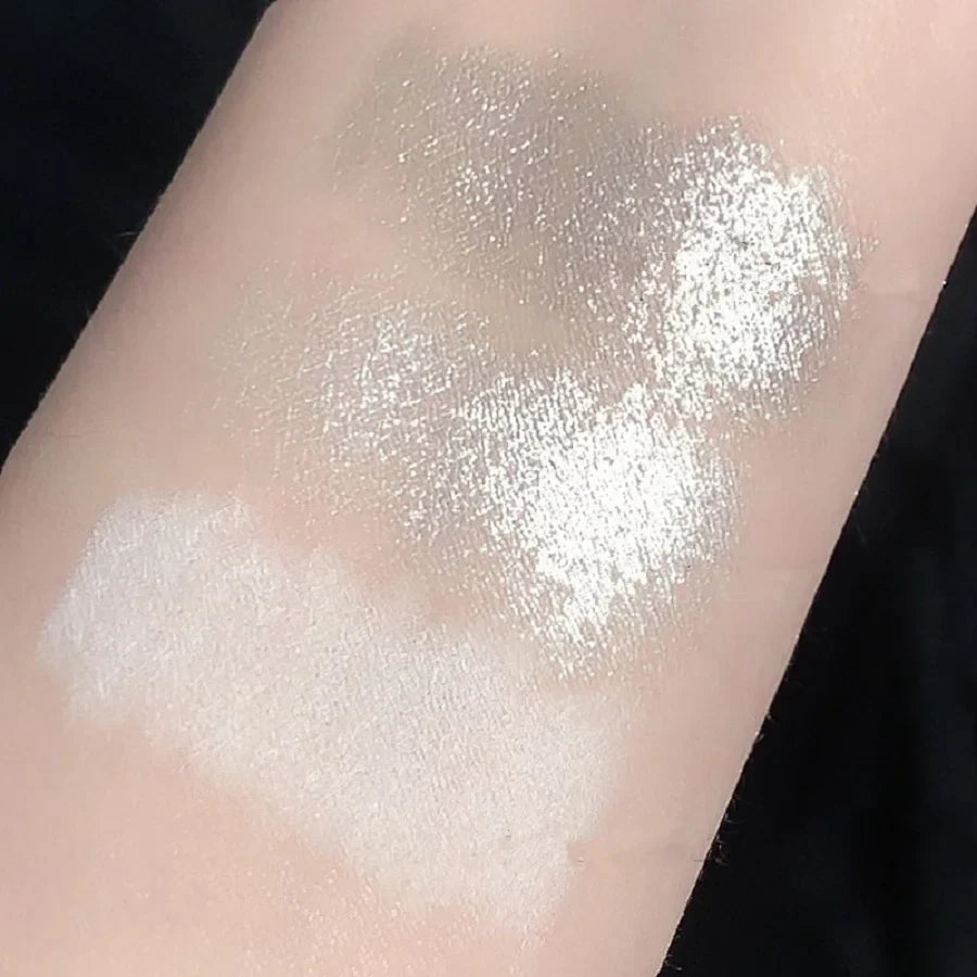 Monochrome Brightening Silkworm Pen – Flash Eye Shadow Highlighter Stick