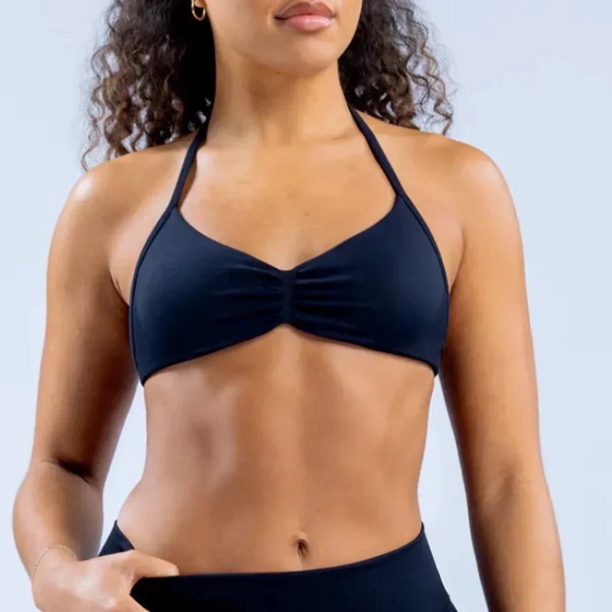 Impact Strappy Bra with Logo – Seamless Halterneck Yoga Top, Padded Gym Crop & Light Support Sports Bra