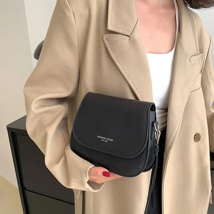 Women's Crossbody Bag – Solid Color Fashionable Retro Flipped Design, Casual and Simple Style