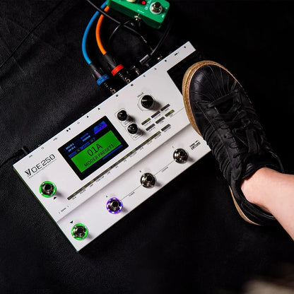 MOOER PE100 Portable Guitar Multi-Effects Processor – 39 Effects, 40 Drum Patterns & 10 Tempo Options