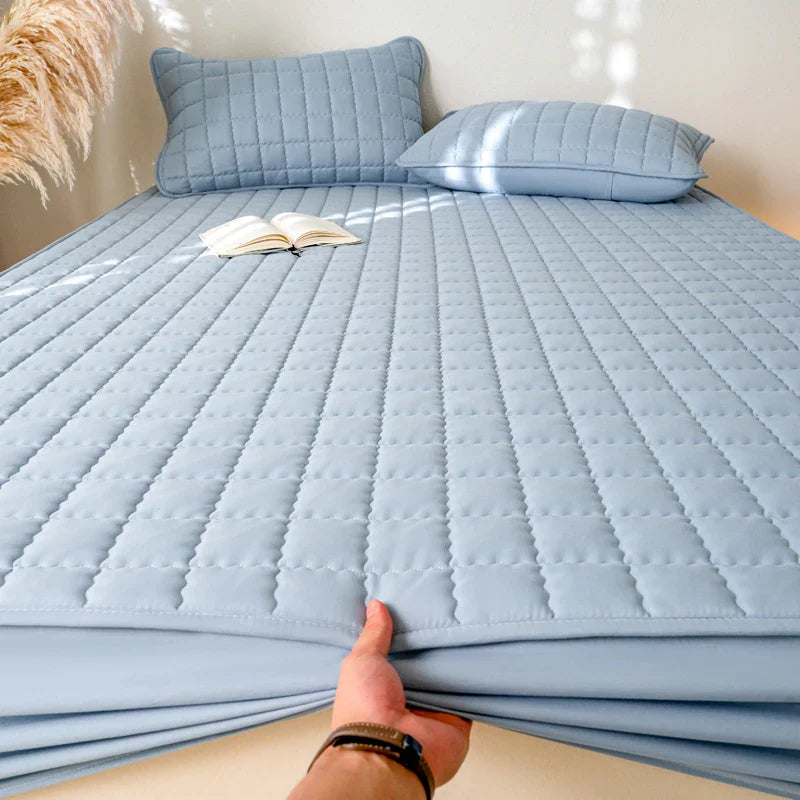 Waterproof Antimicrobial Mattress Cover – Hypoallergenic Noiseless Fitted Sheet Protector Solid Color