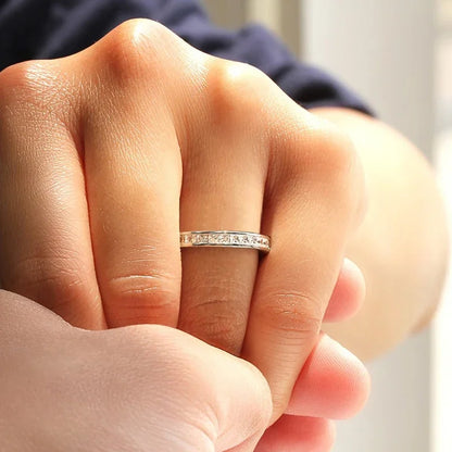 Huitan Minimalist Wedding Ring for Women – Silver Luxury Princess CZ Paved Elegant Anniversary Ring Fashion Jewelry for Daily & Special Occasions