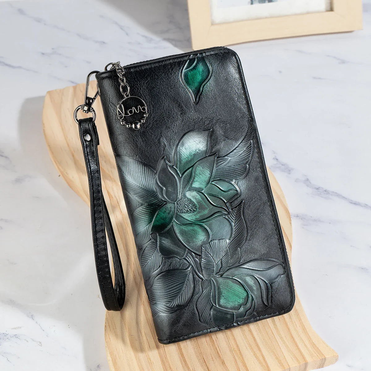 Retro Long Embossed Zipper Wallet — Multi-Card Clutch & Phone Bag with Coin Pocket