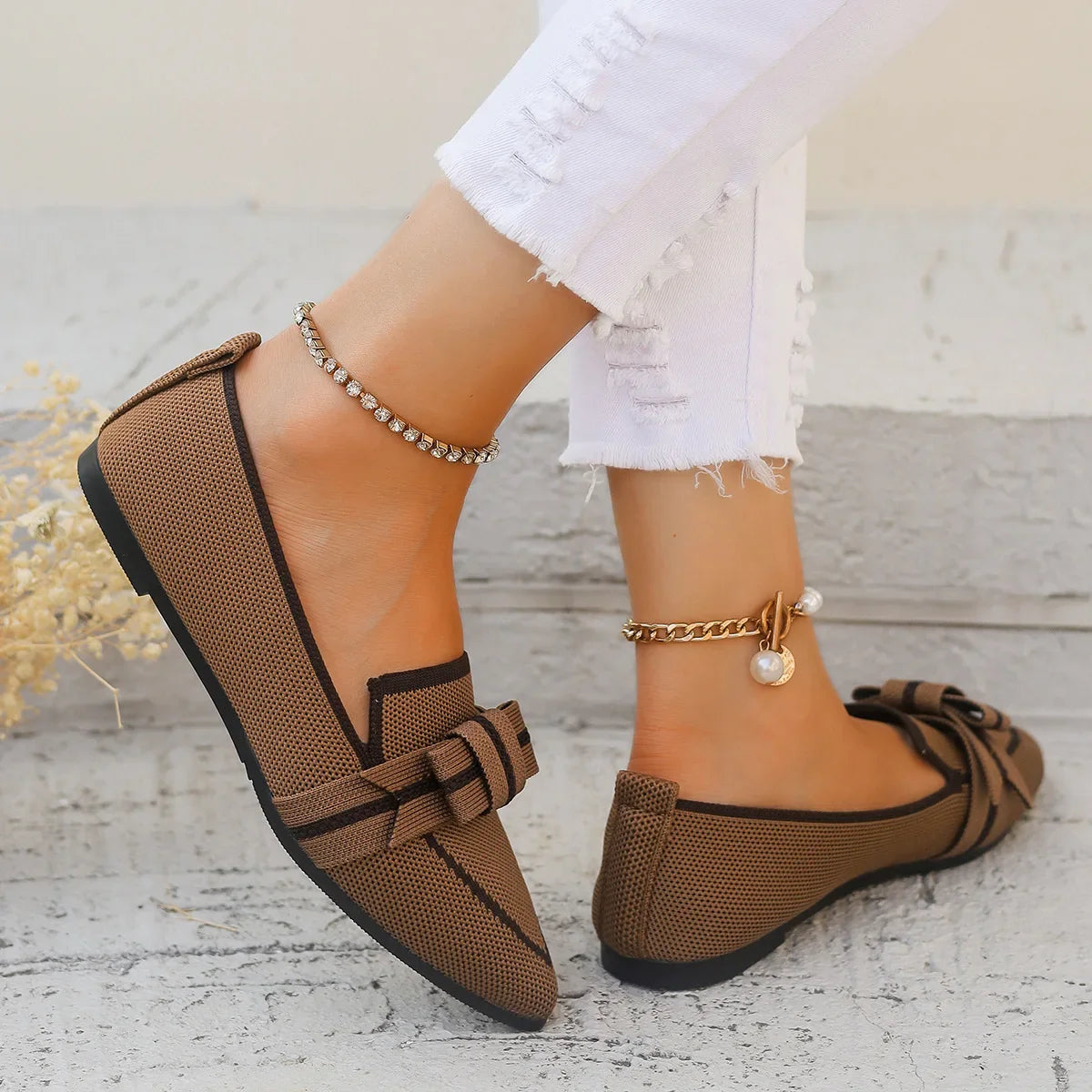 2024 Women’s Knitted Flats – Breathable Slip-On Pointed Toe Loafers, Comfortable Casual Walking Shoes in Solid Colors