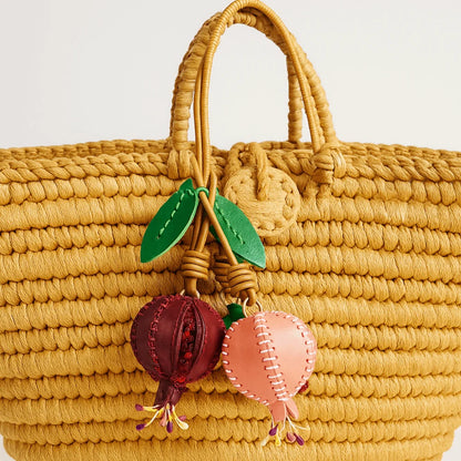 Cute Pomegranate Fruit Pendant Keychain – Handmade Leather Car Keyring & Fashion Bag Charm, Creative Accessories for Women & Girls