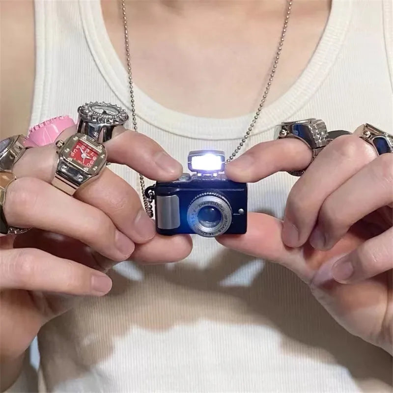 Fashion Camera Pendant Necklace – Vintage Flash Light Camera Jewelry with Long Chain for Women & Men, Punk Party Accessory