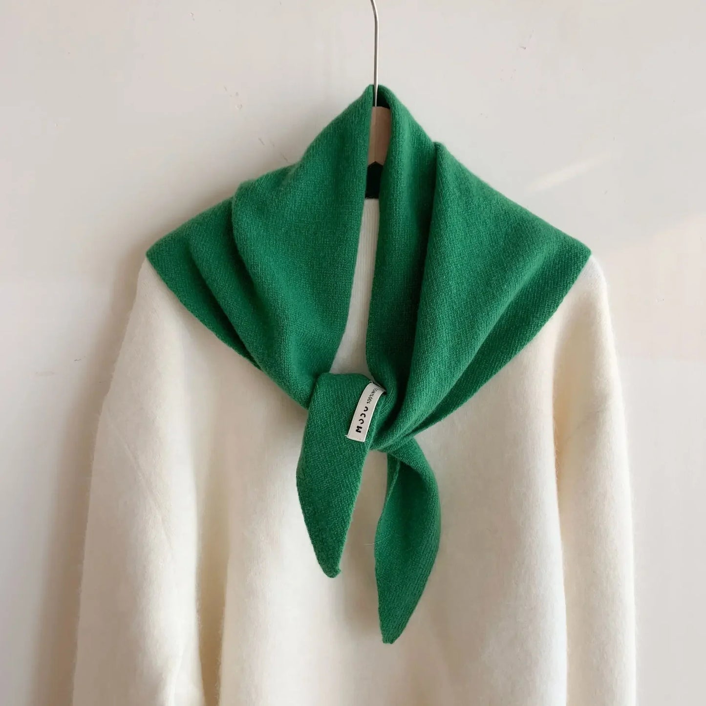 Women’s Wool Triangle Scarf – British Korean Knitted Headscarf & Warm Multi-Functional Wrap