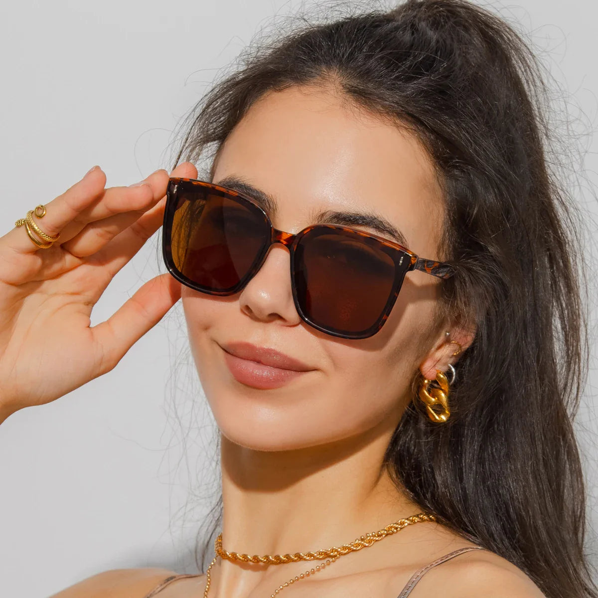 Fashion Polarized Sunglasses for Women & Men, Trendy Square UV400 Protection Eyewear, Streetwear Sun Glasses