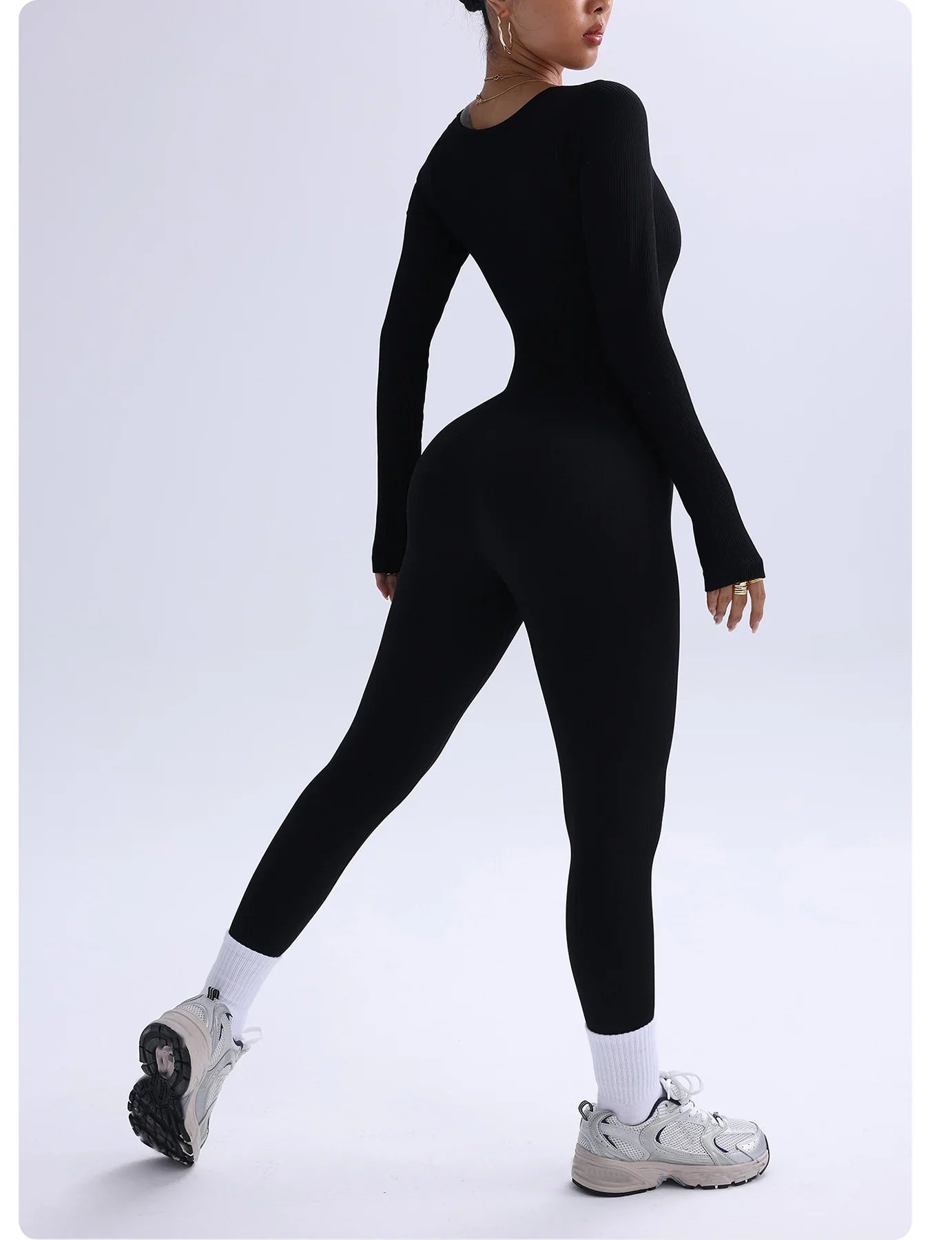 Women’s One-Piece Yoga Jumpsuit – Black Long-Sleeve Bodysuit, Sexy Streetwear & Casual Sportswear