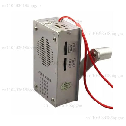 Hand Crank Generator – Multifunctional Radio, Flashlight & USB Charging Device