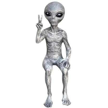 Outdoor Space Alien Ornaments - Resin Garden Statue Figurines for Home Decoration and Gift, Miniature Yard Decor