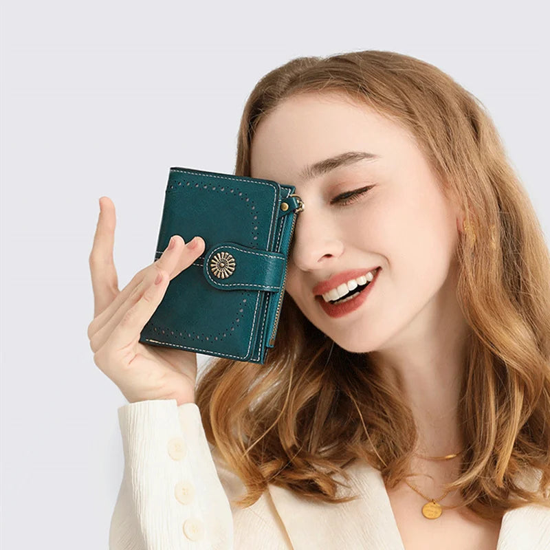 Women’s Short PU Wallet – Simple Plain Clutch, Casual Trendy Card Holder & Multifunctional Coin Bag for Daily Use