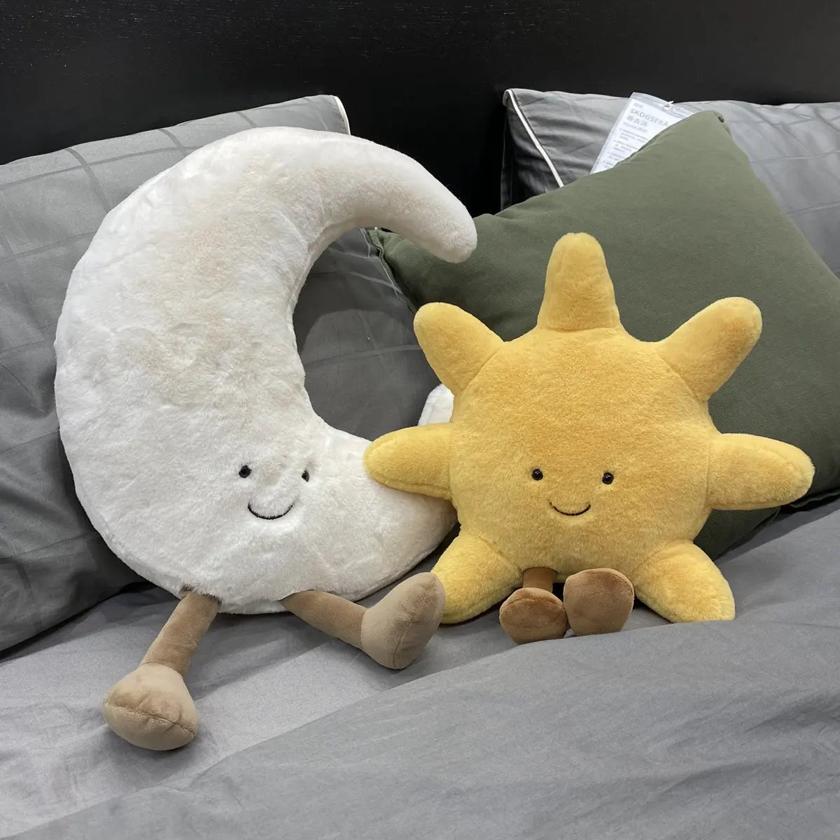 Adorable Smile Face Moon & Sun Plush Toy – Cute Cartoon Weather Stuffed Pillow for Kid's Bedroom Decor & Sofa