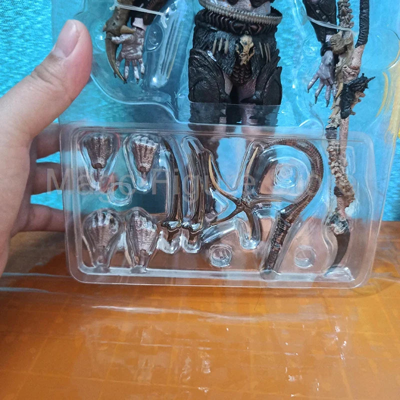 NECA Alpha Predator Figure – Predator vs Alien Edition Luxury Hunter Collectible Action Model Toy Gift