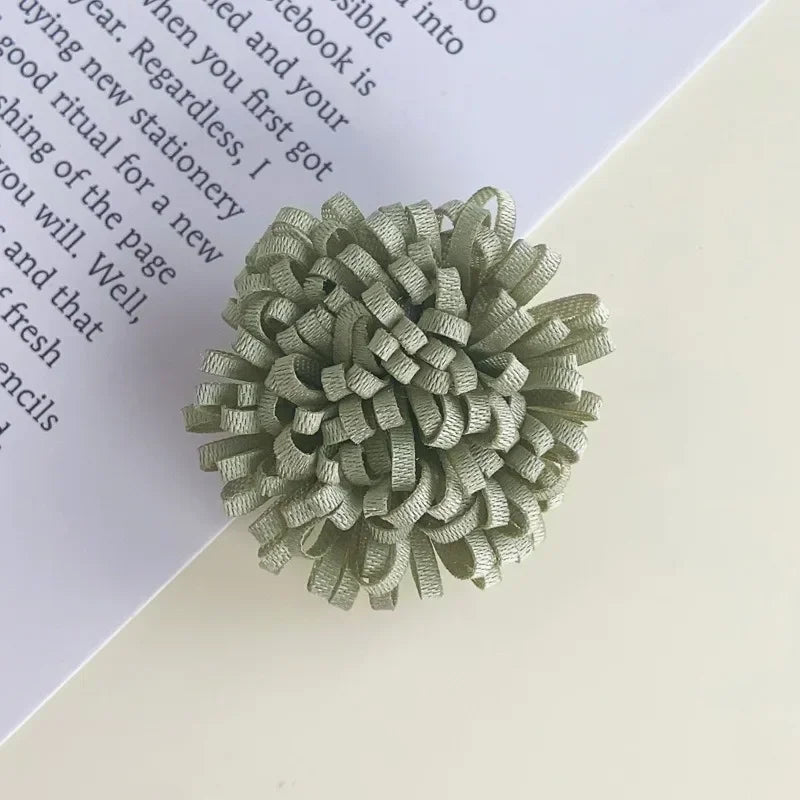 DIY Sneaker Shoe Lace Charm – Flower Tassel Shoe Buckle Decoration, Autumn Winter Fashion Shoe Accessories (1PC)