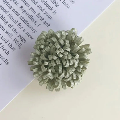 DIY Sneaker Shoe Lace Charm – Flower Tassel Shoe Buckle Decoration, Autumn Winter Fashion Shoe Accessories (1PC)