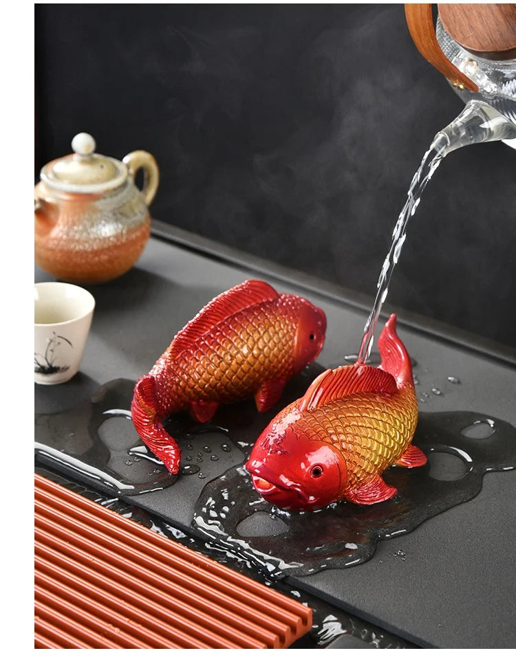 Colour-Changing Koi Carp Tea Table Ornaments – Creative Zen Desktop Decorations, Two Fish Report Happiness Teaware Accessories